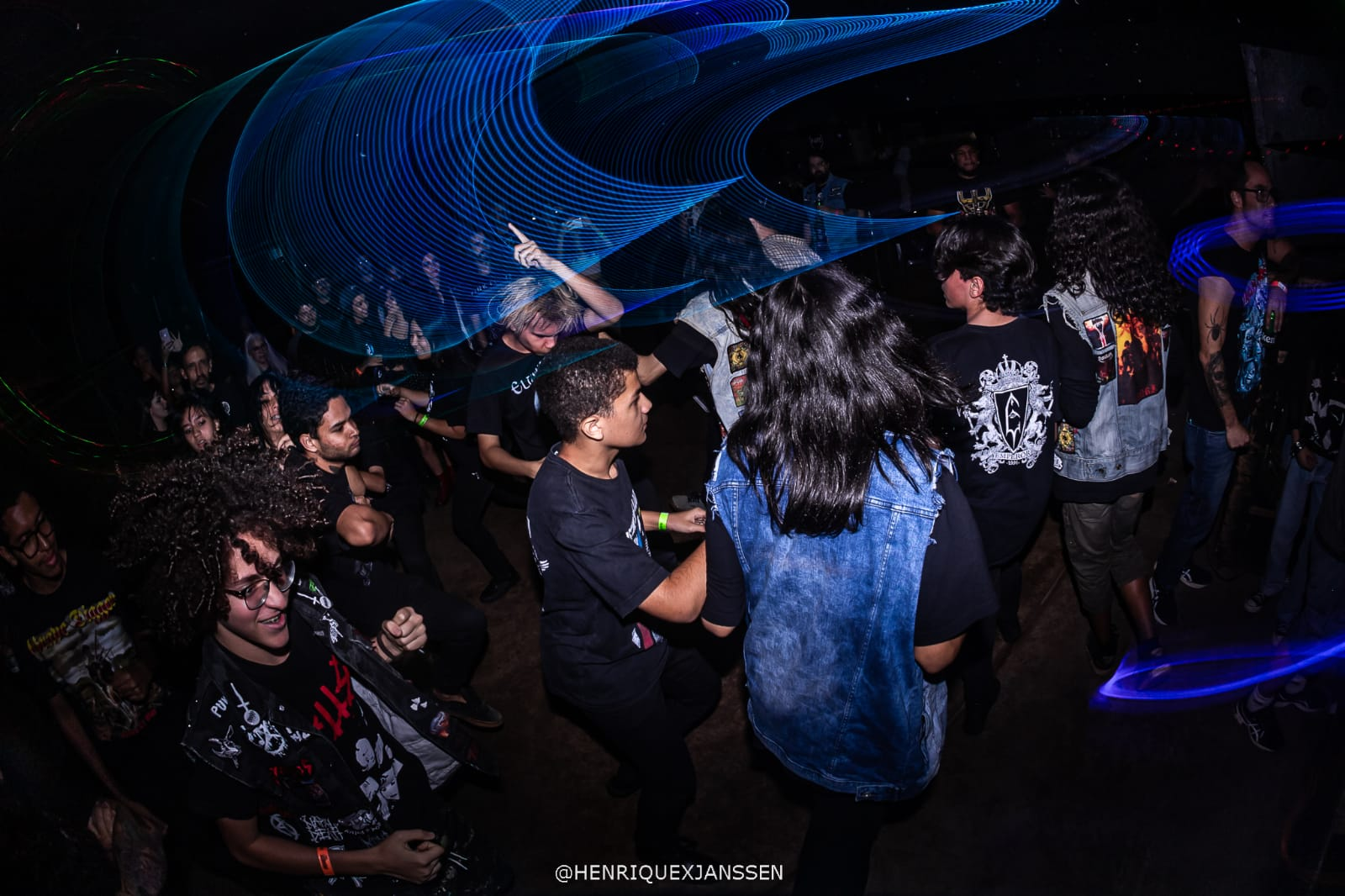 Carnarock leva folia de coturno para a Ceilândia